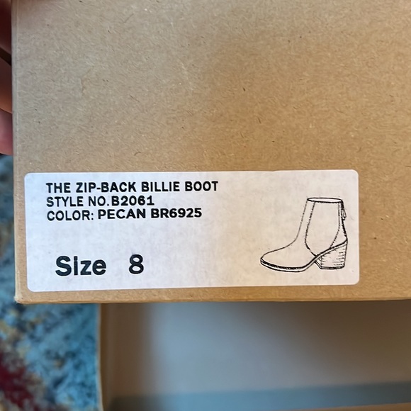 Madewell Zip-Back Billie Boot in great condition! Beautiful boot. - Picture 3 of 4